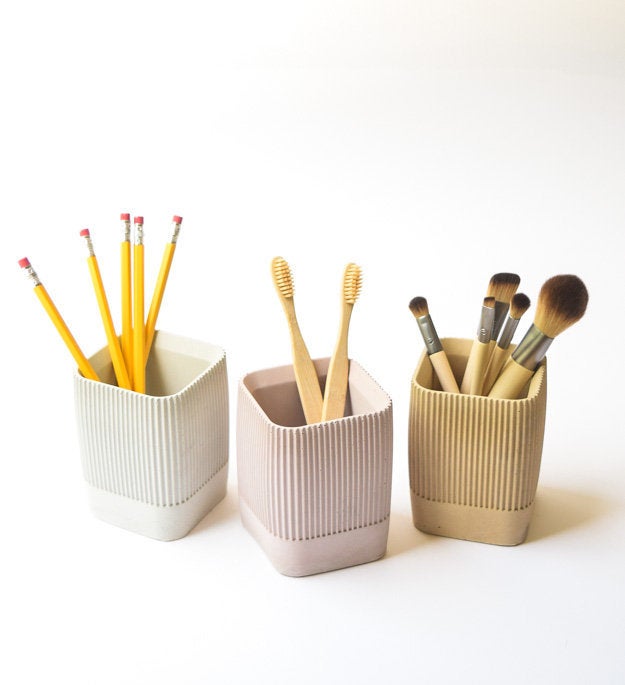 Aesthetic Pen Holder For Your Desk - The Perfect Modern Concrete Pencil Holde