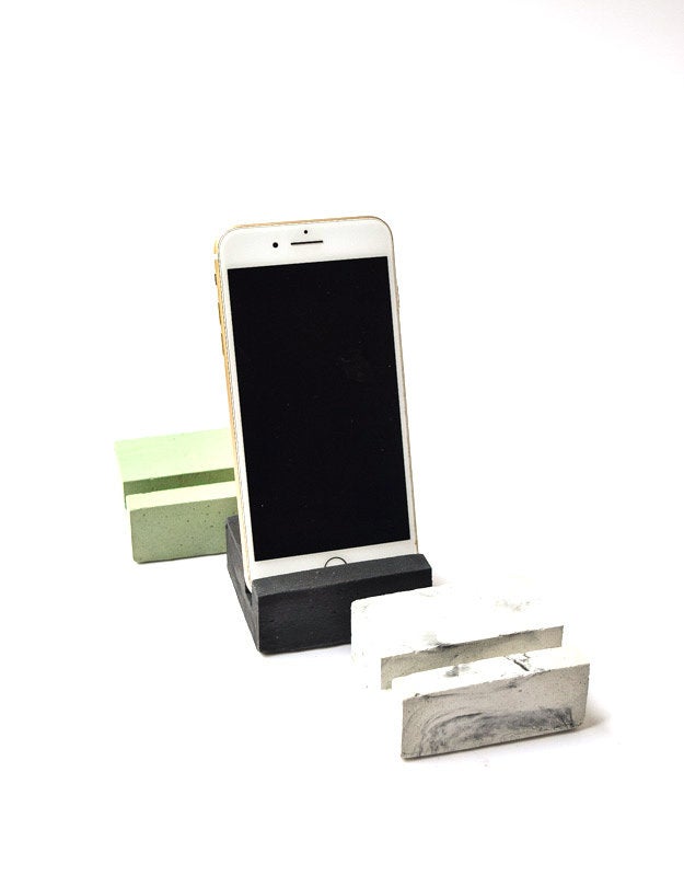 Phone Stand - Phone Holder - Concrete Phone Holder for Desk - Modern - Office Decor - Minimalist - Iphone Holder - Desk Organization - Beton