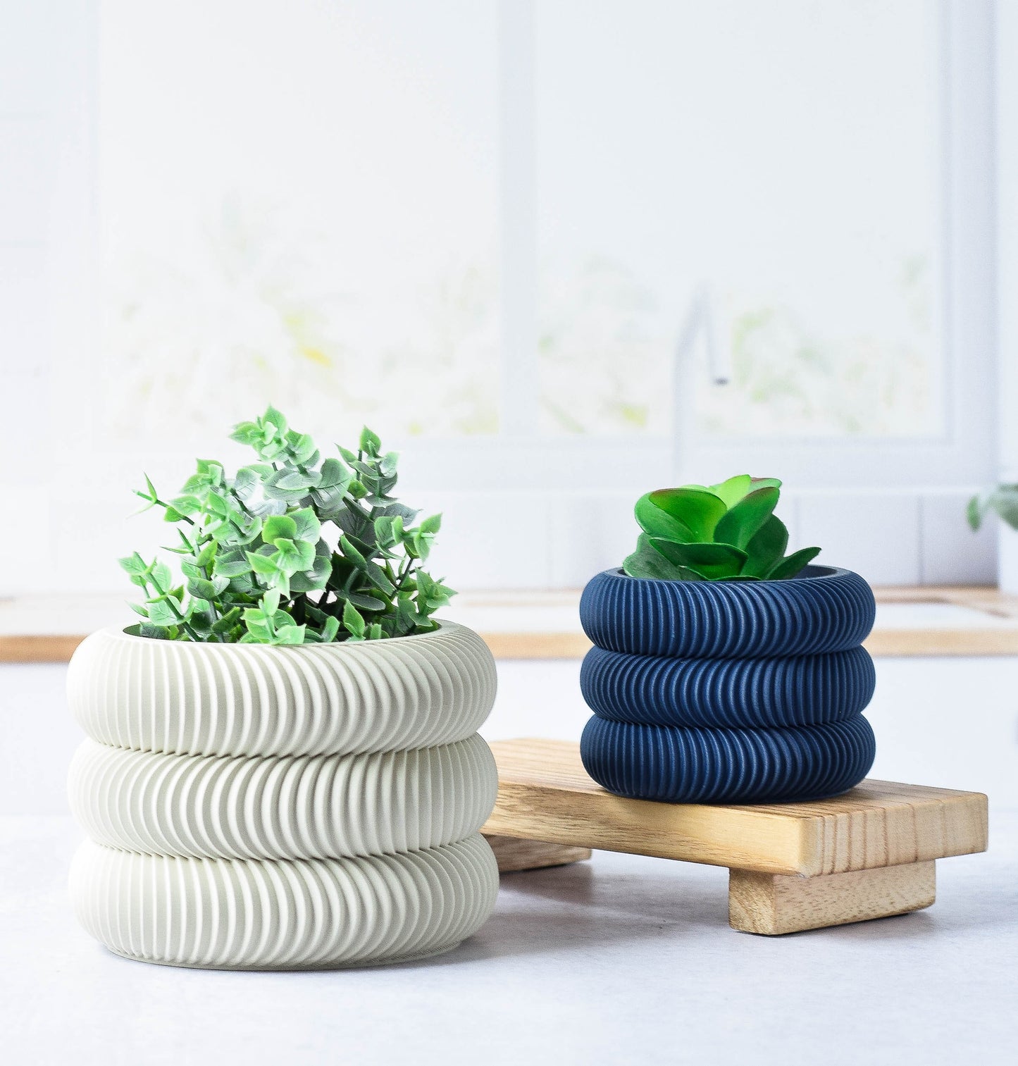 Modern Indoor Plant Pot with Drip Tray, 3d Printed Bubble Planter with Drainage