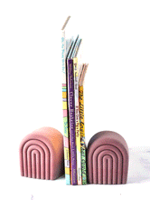 Load image into Gallery viewer, Concrete Arch Bookends Set