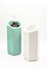 Load image into Gallery viewer, Concrete Wine Bottle Chiller