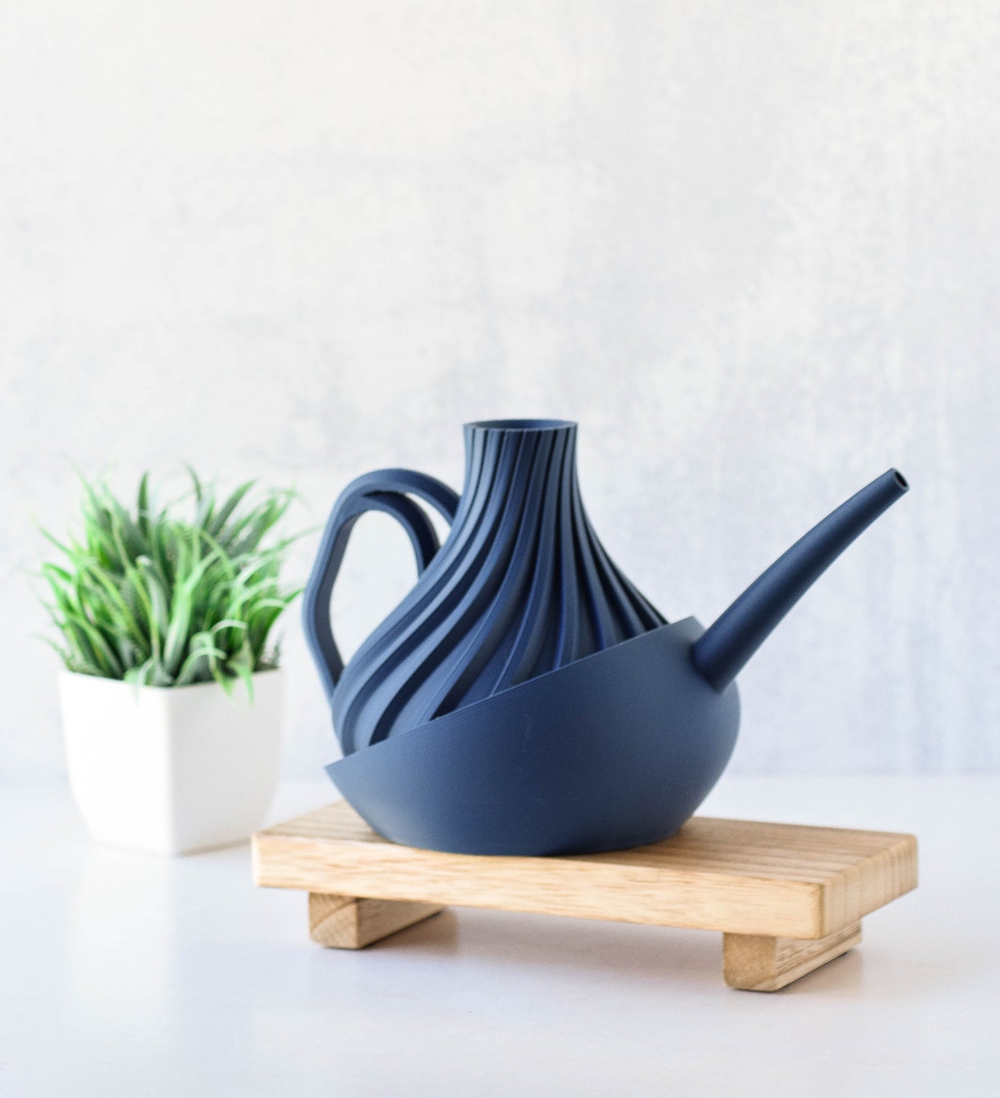 Modern Watering Can, Minimalist Indoor Plant Watering Can with Long Spout