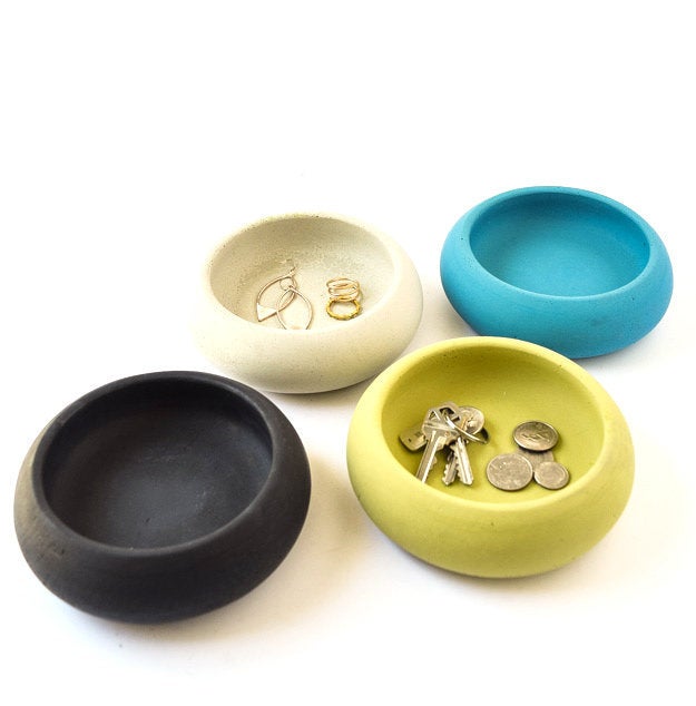 Concrete Catchall Bowl - Succulent Planter - Trinket Bowl - Modern Decor - Minimalist - Keys Holder - Jewelry Holder - Cement - Hygge